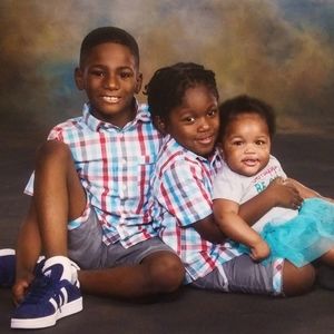 Meet your Posher, Renaee